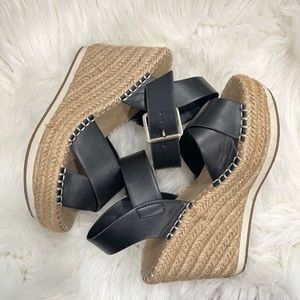 Espadrille wedges with black leather